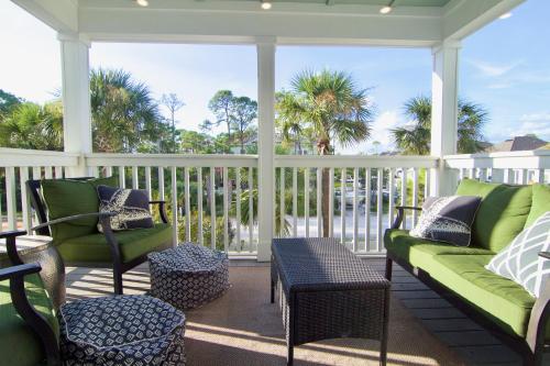 The Coral Reef, Lost Key Golf & Beach Club