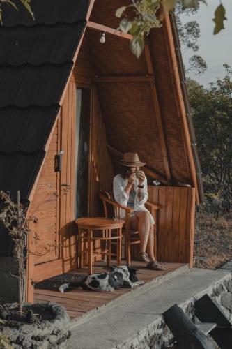 D' Tepi Danau Glamping - Tap to explore photos