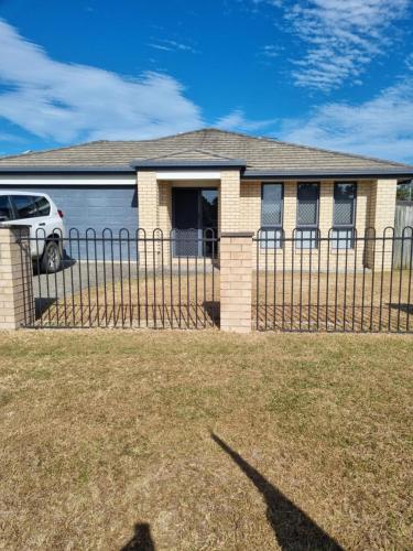 BLK Stays Guest House Deluxe Units Morayfield