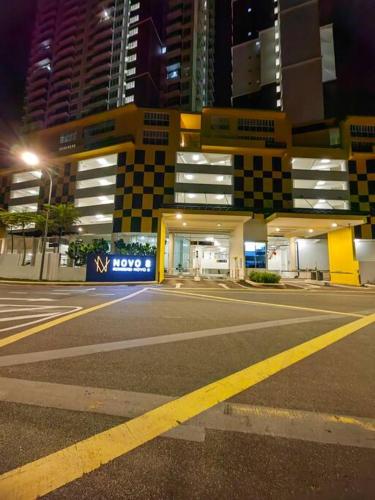 Novo 8 2-Bedrooms Condo Extreme City View Suite