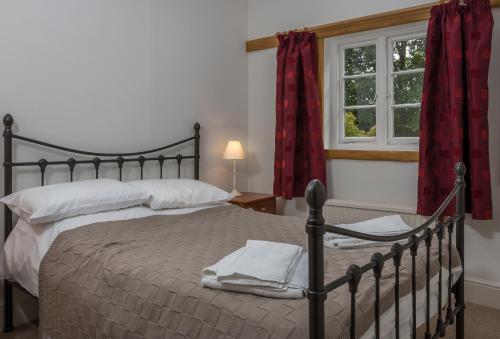 Vicarage Cottage - main image