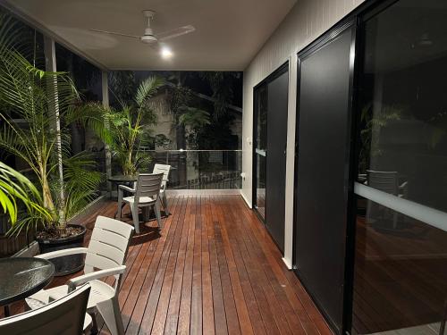 ทัศนียภาพ, The Orchid Suite - 2 Bed 1 Bath Apartment in Cooktown in เมืองคูก
