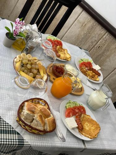 Çuçi B&B