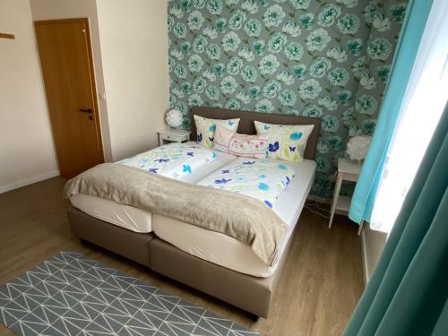 Hotel garni Zum Adenauer Forst in Wimbach