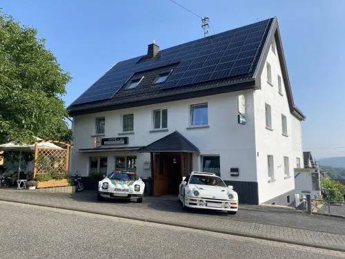 Hotel garni Zum Adenauer Forst in Wimbach, Deutschland