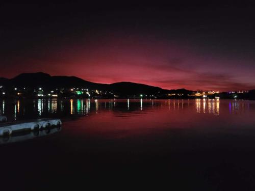 RECANTO BRENDA - Casa Luxo Capitólio com Vista pro lago, Escarpas e MorroChapeu