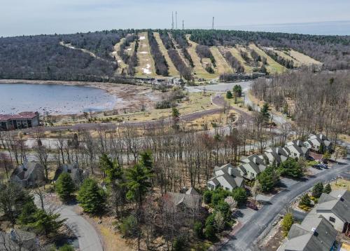 Lake Harmony - Pineknoll Drive Retreat in Lake Harmony, USA