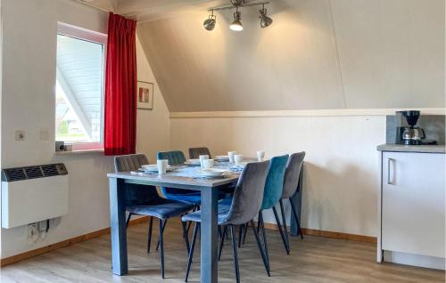 Cozy Home In Gramsbergen With Kitchen