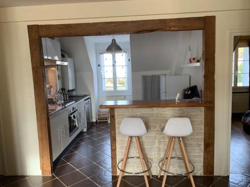 주방, Nevers, appartement de standing proche de la gare in 느베르