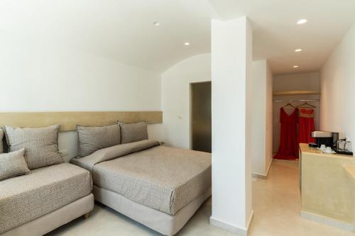 Golden Star - image 11