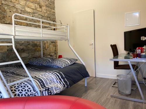 La Chambre du Tonneau gîte à louer Pont-du-Navoy