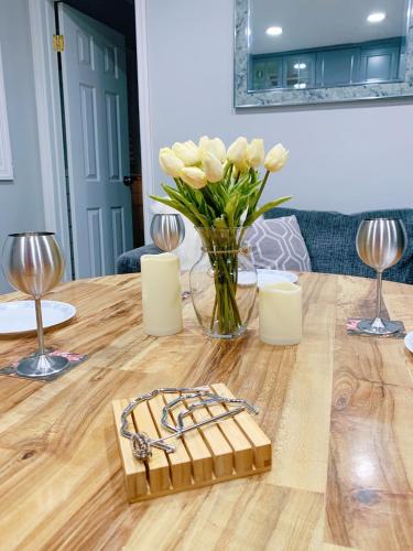 SALE!! Brick City Bungalow 20 mins from NYC!! in Χάρρισον