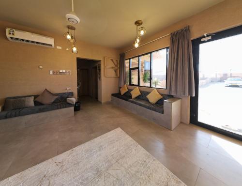 Sand House in A'Sharqiyah Sands (Wahiba)