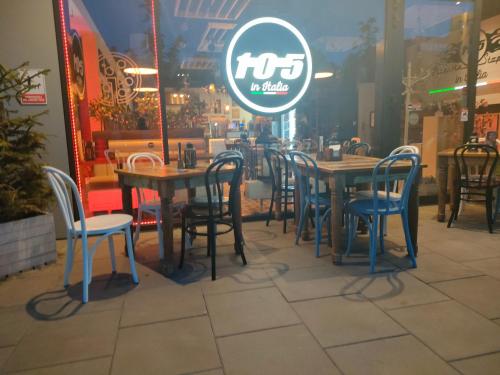 Étterem, FIRST - Green Żoliborz Apartment 6 (FIRST - Green Zoliborz Apartment 6) near Arkadia Bevásárlóközpont