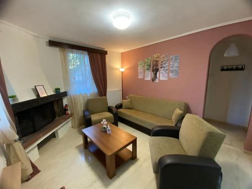 Near sea / Airport, Queen size bed, Fireplace - Apartment - Artemida