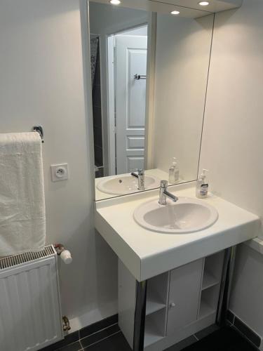 Chambre agréable avec jacuzzi, Marsylia (zdjęcie 4)