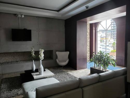 บริการและสิ่งอำนวยความสะดวก, MINI APARTAMENTO, Netflix, Disney Plus, sector privilegiado, cerca de todo in บาตันบาโค