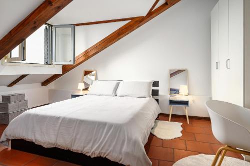 [Duomo - Pt.Romana - Bocconi] Top Floor Apartment 3