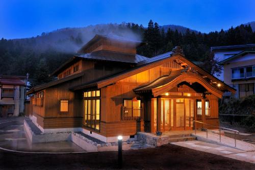 Lodge Denbey - 주변 명소