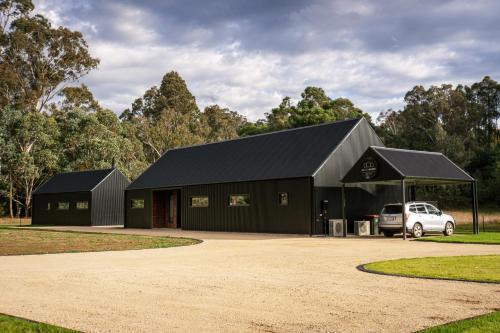 3BlackSHEDS in Whitfield