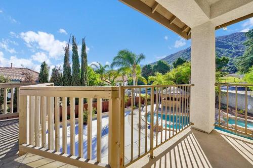 Pool-BBQ-View-Balcony-Fireplace-King-Garage-WD in Lake Elsinore (CA)