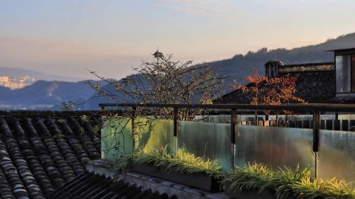 A környék, Floral Hotel Tengchong Shanjuqiuming in Tengcsong