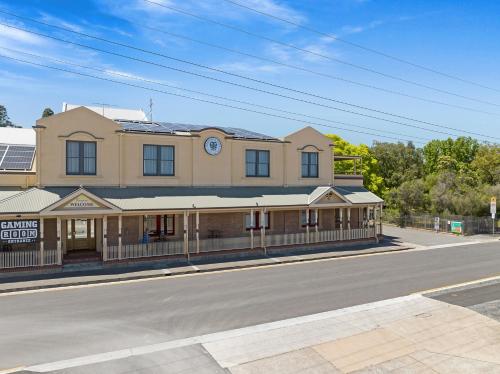 The Tanunda Club Guest Suites