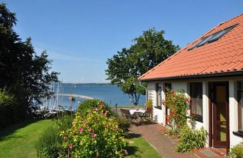 Ferienwohnung Meerblick am Yachthafen in Glücksburg, Deutschland