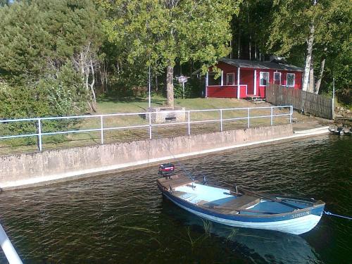 Hausboot am See - Apartment - Hova