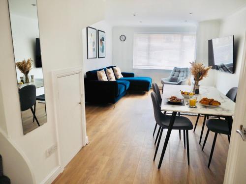 Free Parking 2 Bed With Garden, Fibre Wi-Fi & Netflix