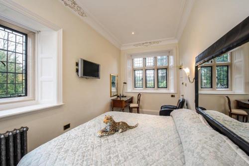 Dalston Hall Country House - image 7