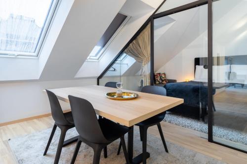 Stilvolle Dachgeschosswohnungen mit Balkon in Innenstadt Nähe - image 9