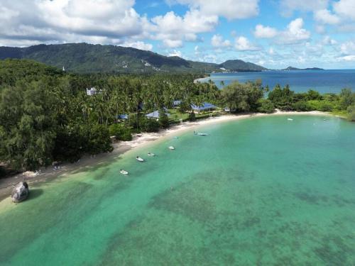 Holiday house near Lamai with swimming pool. 2 bedrooms in Hua Thanon