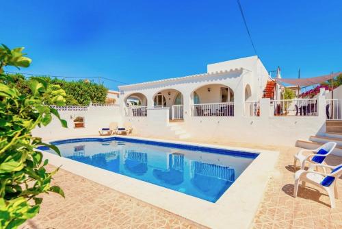 Villa Valeria with private pool by DadoVillas