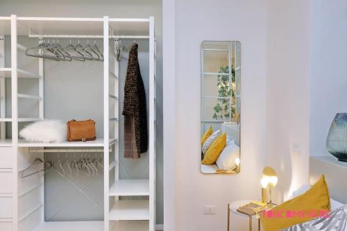 YCH-Renovated and design flat close to the center, Roma (foto 2)