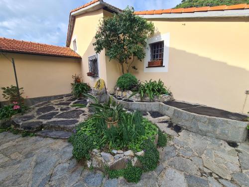 Castrusso il Frantoio di Rapallo by PortofinoVacanze