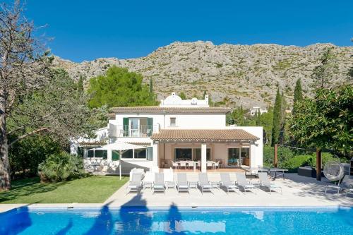 Villa Esquina Luxury 5 Bed 5 Bath Pollensa