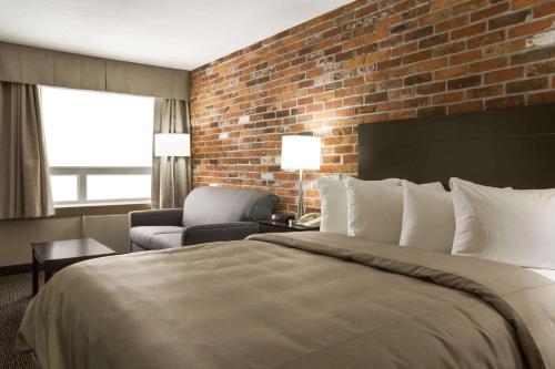 Super 8 by Wyndham Timmins ON - Hotel - Timmins