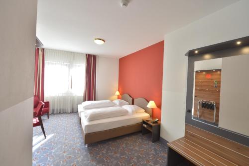 2 twin beds