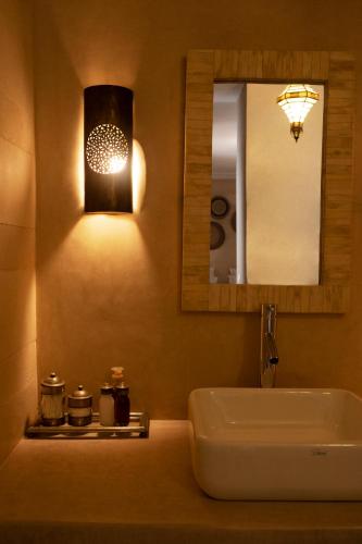 Riad RK Suites & Spa - image 5
