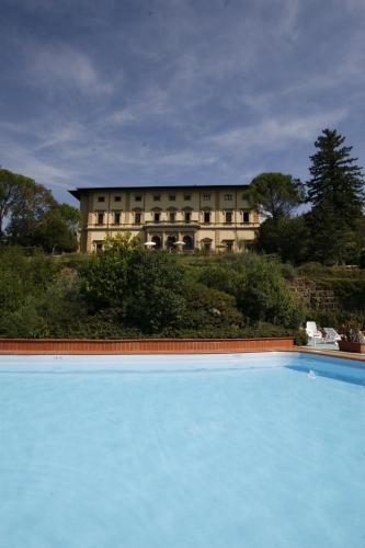 Басейн, Villa Pitiana in Реджелло