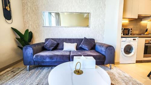 STAY BY LATINEM Luxury 1BR Holiday Home CV A2304 near Burj Khalifa, Dubái (foto 8)