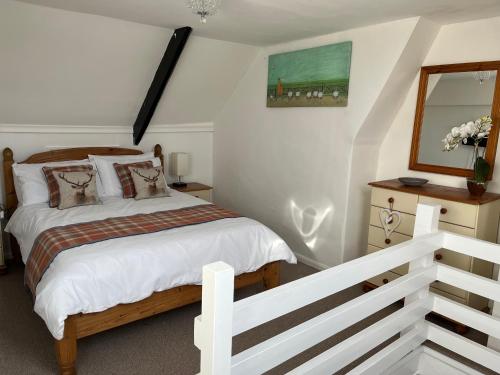 Explorers Cottage, Yorkshire Wolds Character Home