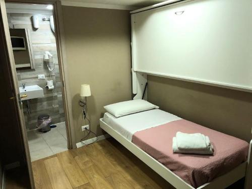 Bed and Breakfast Napoli Centro storico, Neapel (Foto 7)