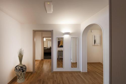 Kolonaki 2 Bdr apartment - image 6