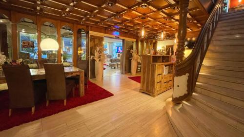 ล็อบบี้, Villa am Park in บาด สวิสเชนอาน