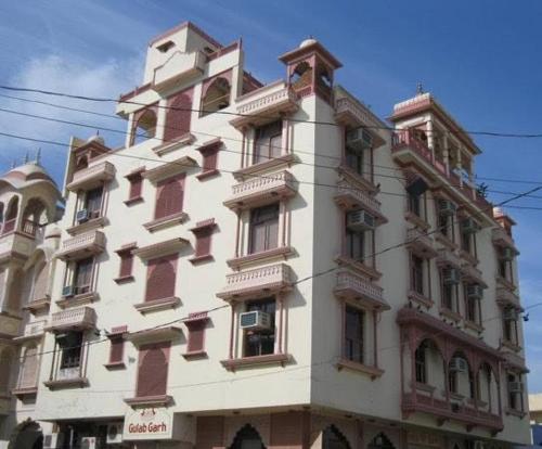OYO Rajputana Gulab Garh