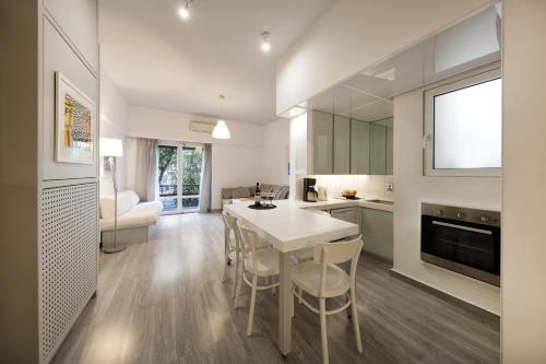 Artistic apartment next to everything, Atény (fotografie 7)