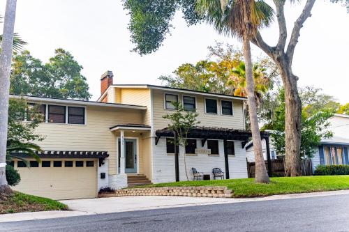 Pool & Hot Tub Home w Game Room! 1 Mile to Beach!