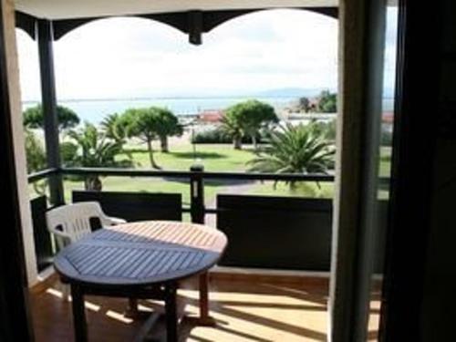 . Appartement T2 Cabine 6 Couchages avec Terrasse et Accès Piscine au Barcarès - FR-1-195-17
